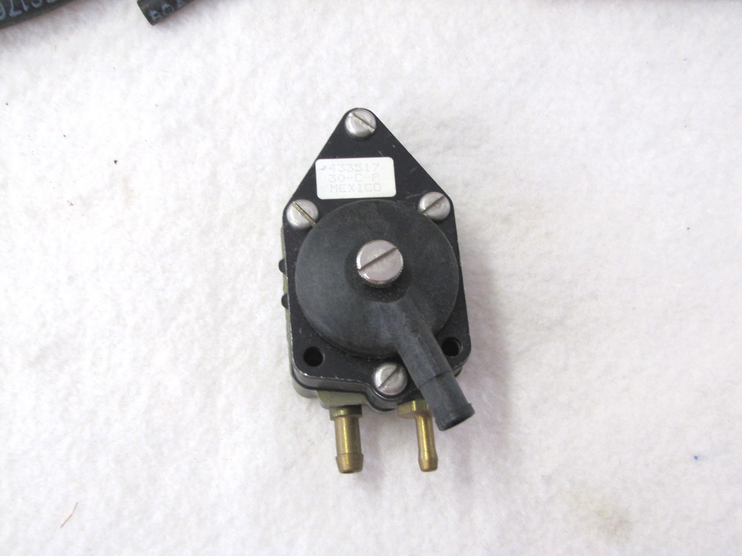 OMC/Johnson/Evinrude Fuel Pump Kit 431960/0431960 Express Marine