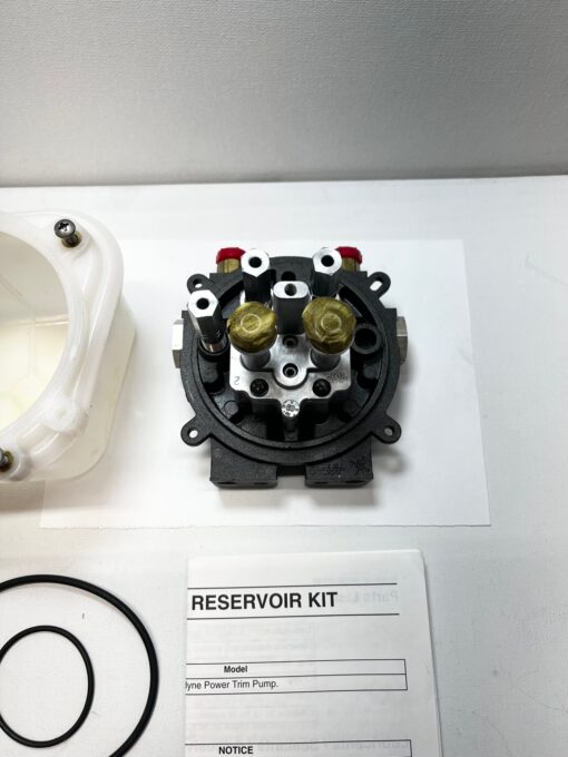 Quicksilver MerCruiser Power Trim Adapter and Reservoir Kit 883169A1 - Image 2