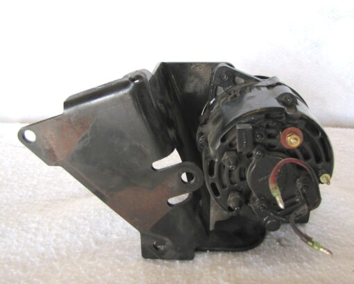 Quicksilver Mercruiser Mando Alternator and Engine Bracket 807653T 861047 - Image 4